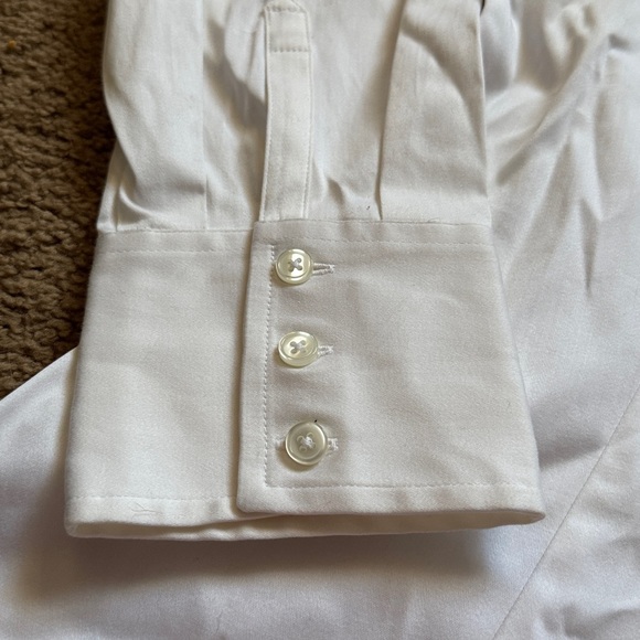 Van Heusen Classic White Dress Shirt - Picture 4 of 5
